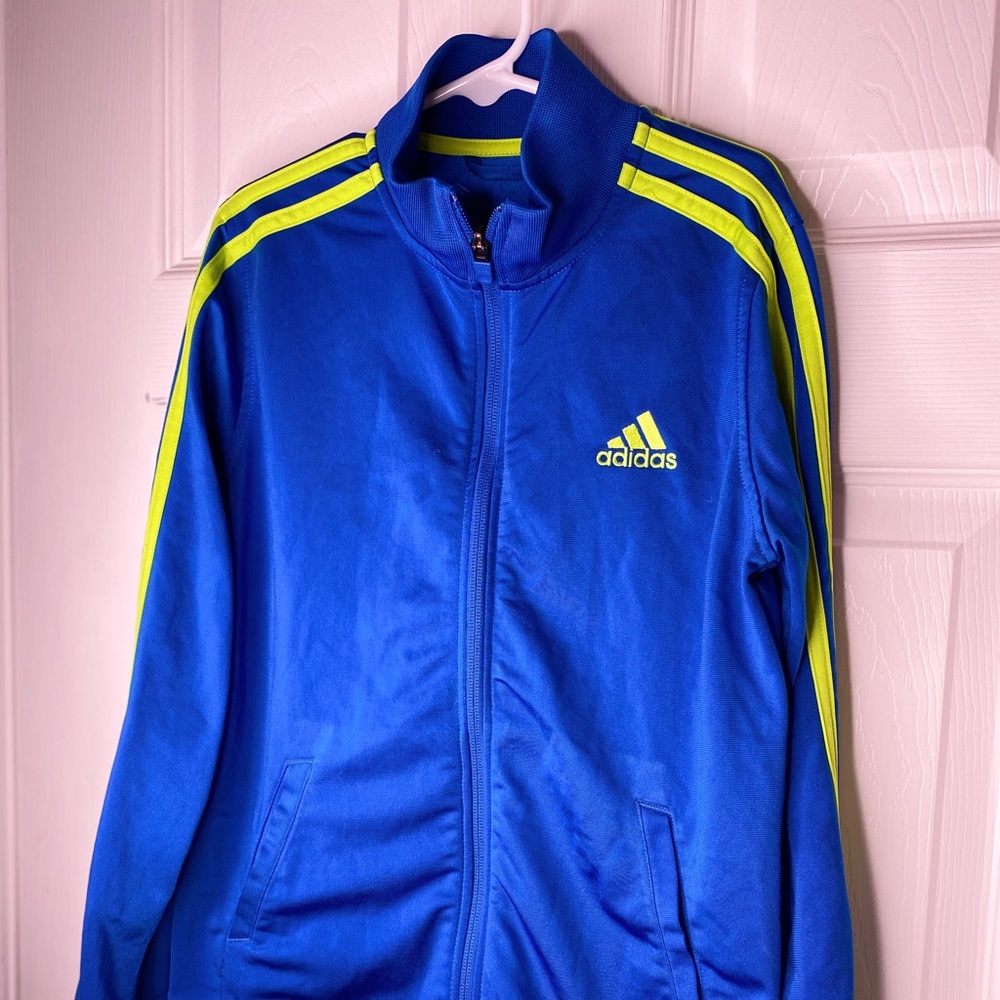 Kids Adidas jacket Size S-CH-8